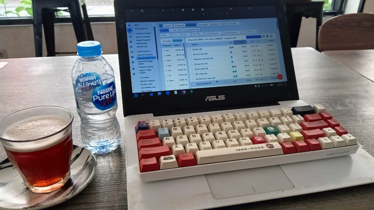 Senjata Buat Kerja Masuk Service Center, Laptop AI 2025 Asus Vivobook S14 Layak Jadi Pengganti - (3) Senjata Buat Kerja Masuk Service Center, Laptop AI 2025 Asus Vivobook S14 Layak Jadi Pengganti